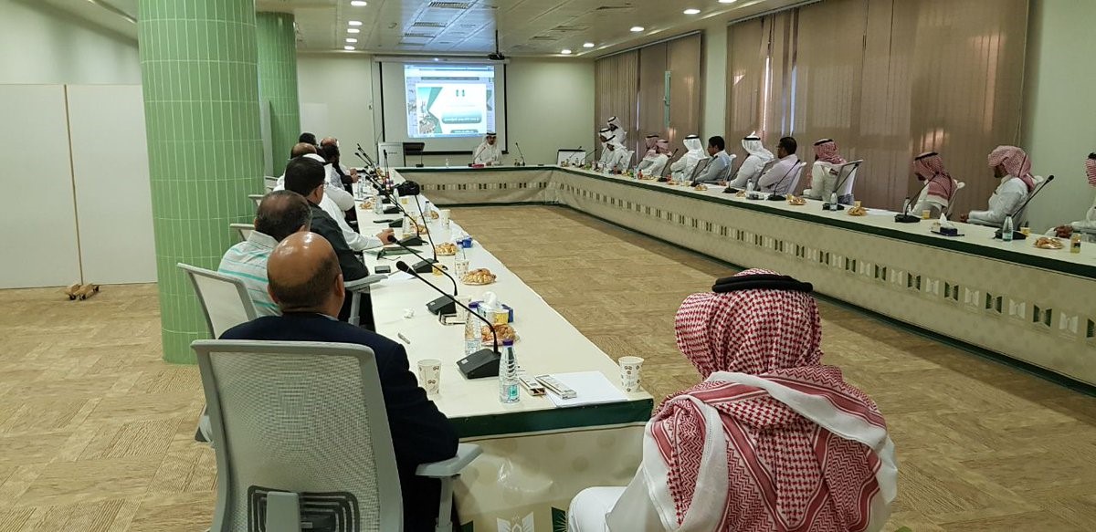 ​In the presence of the Vice Rector for Development and Quality, Dr. Rashid bin Musalat Al-Sharif, the first meeting of development and quality supervisors and agents in colleges and support deanships is being held in the grand meeting hall of the College of Medicine. #Tabouk university​