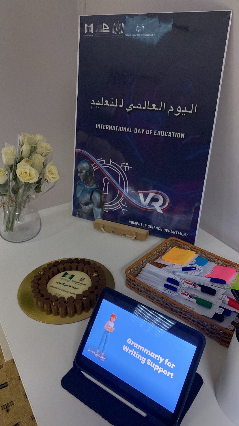 ​قدّم مجتمع البرمجة و نادي تقنيات المستقبل في قسم علوم الحاسب و بإشراف د. دعد البلاونة اليوم الاحد الموافق 2/2/2025 فعالية " التكنولوجيا في التعليم" تزامنًا مع اليوم العالمي للتعليم.و استعرضت الورشة المحاور التالية:🔖 تاريخ اليوم العالمي للتعليم🔖التعليم الالكتروني و التكنولوجيا في التعليم🔖مجال الذكاء الاصطناعي🔖مجال الأمن السيبراني🔖مجال الواقع الافتراضيو حضر الورشة رئيسة قسم الحاسب الآلي و مسؤولة الأنشطة و عدد من اعضاء هيئة التدريس بالإضافة الى طالبات قسم علوم الحاسب.​